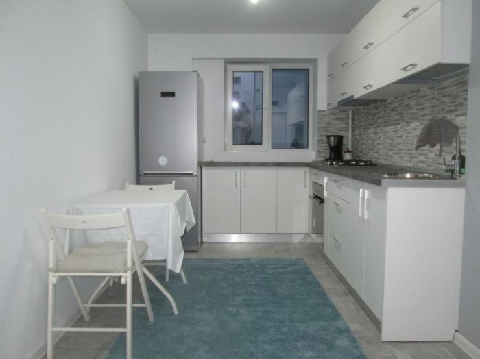 Apartament Tanya トゥルゴヴィシュテ エクステリア 写真